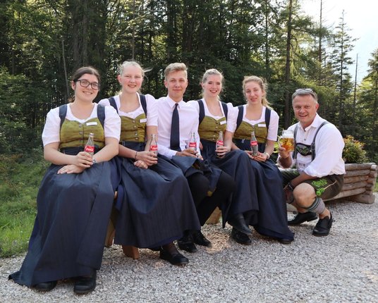 Grillfest für Mitarbeiter:innen im Sommer in einem 5 Sterne Hotel in Tirol