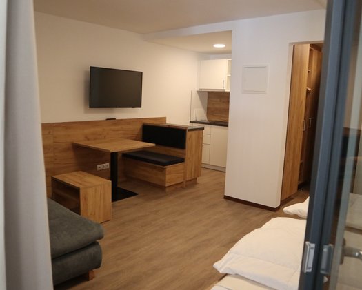 Küche im Personalhaus des Interalpen-Hotel Tyrols