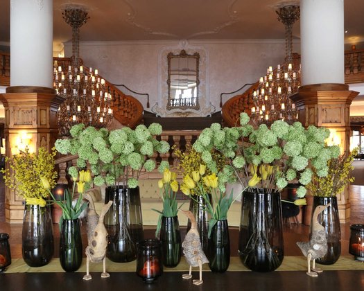 Flower decorations Close-up of yellow daffodils in the hotel lobby