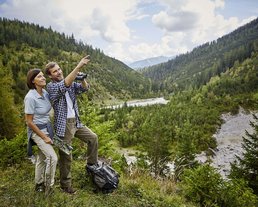 ©Interalpen-Hotel Tyrol Wanderung im Sommer im Gaistal