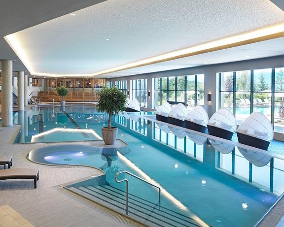 Indoorpool in einem Wellnesshotel