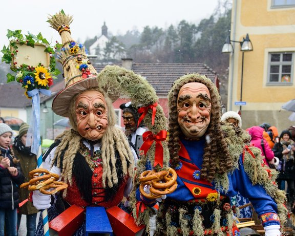 © Imst Tourismus, Franz Oss Nahaufnahme Volksfest in Imst